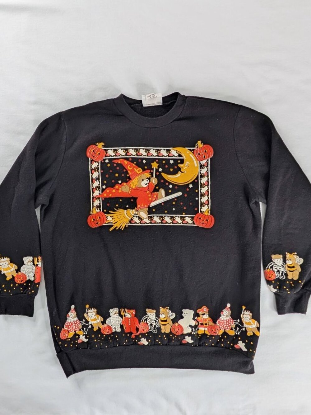 VTG Halloween Bears in Costumes Witch Flying Over the Moon Sweatshirt